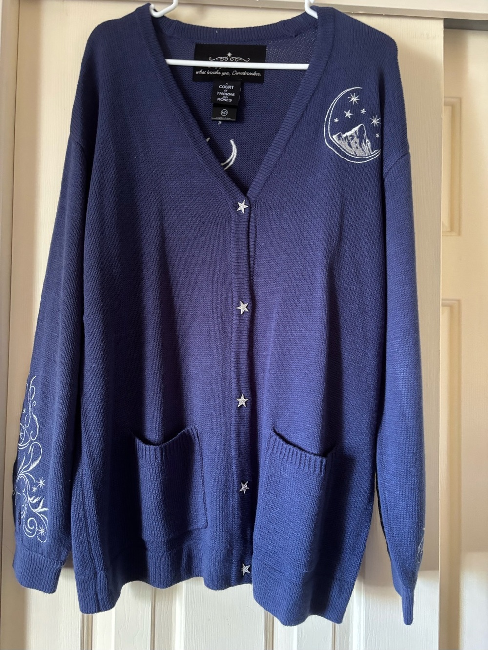 Women's ACOTAR sweater - Picture 2 of 6
